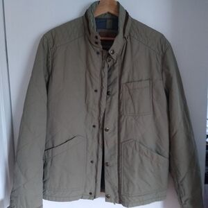 Green Lightweight Shirt Jacket with Stand-Up Collar